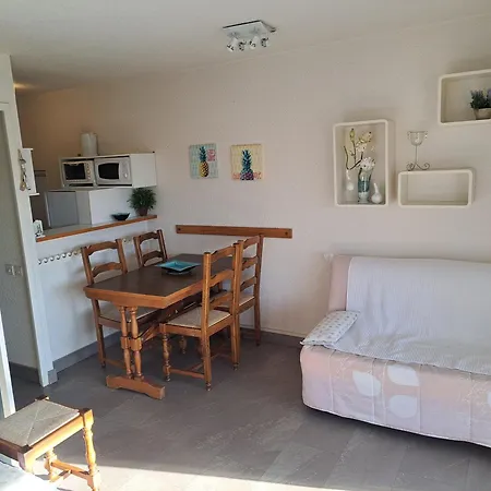 Alhambra, Pour 4 Personnes Avec Parking, Piscine, Clim Apartament *