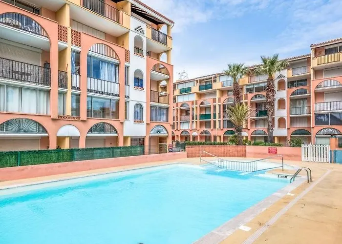 Alhambra, Pour 4 Personnes Avec Parking, Piscine, Clim